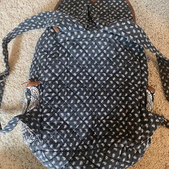 Cute designed black and white casual backpack - Picture 4 of 8